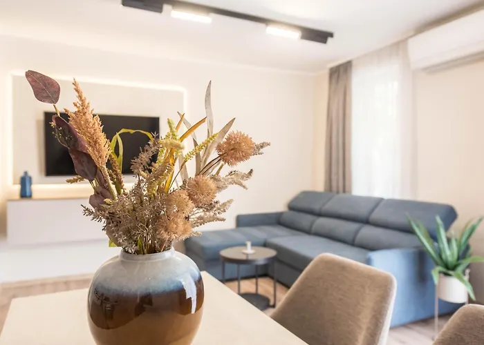 Perfect Near Sea Garden 4 *