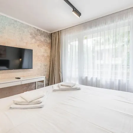 Апартаменты Perfect Near Sea Garden 4