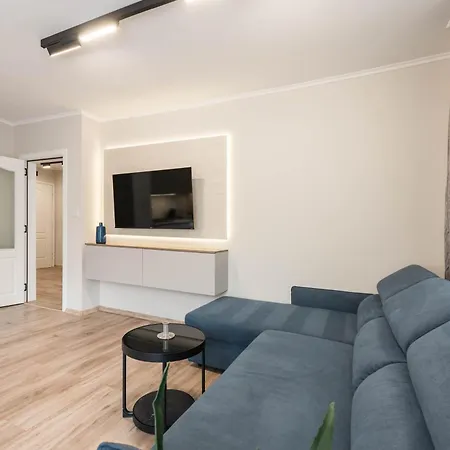 Апартаменты Perfect Near Sea Garden 4 *