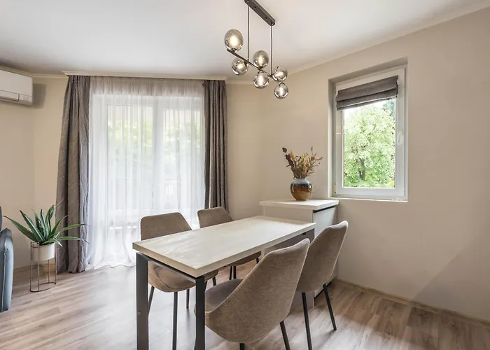 Perfect Near Sea Garden 4 Apartment Varna